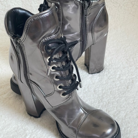 Gun Metal shoes are hard to find - Picture 11 of 12